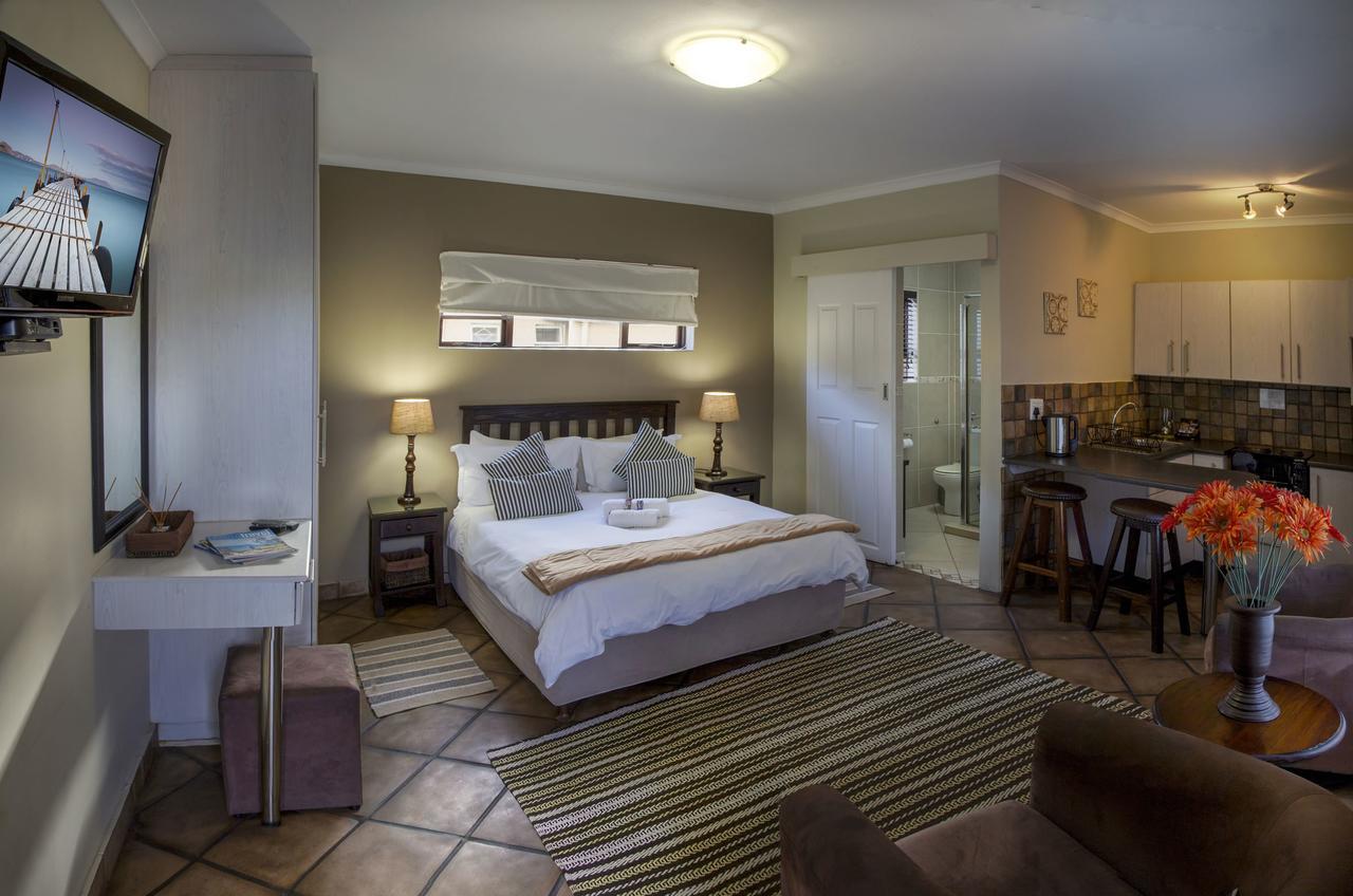 ลาลาปันซีเกสท์ลอดจ์ Hotel พอร์ตเอลิซาเบธ ภายนอก รูปภาพ